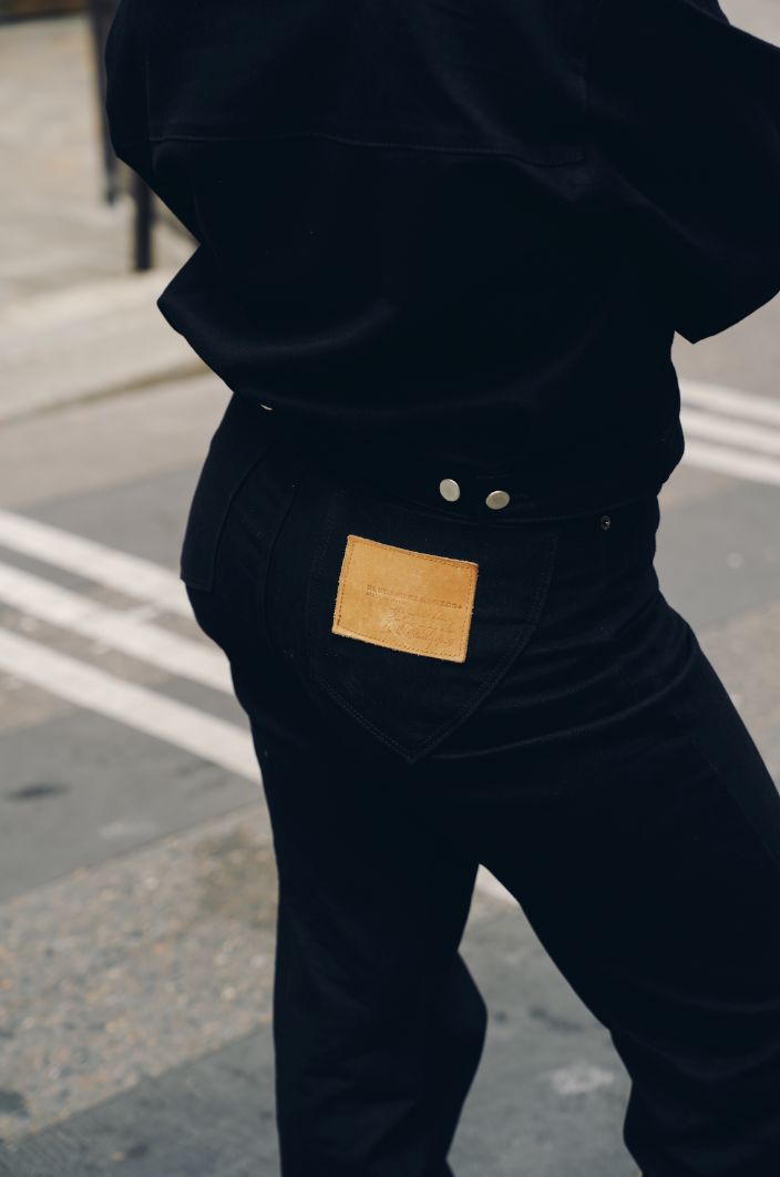 PANTALON EN JEAN DROIT NOIR