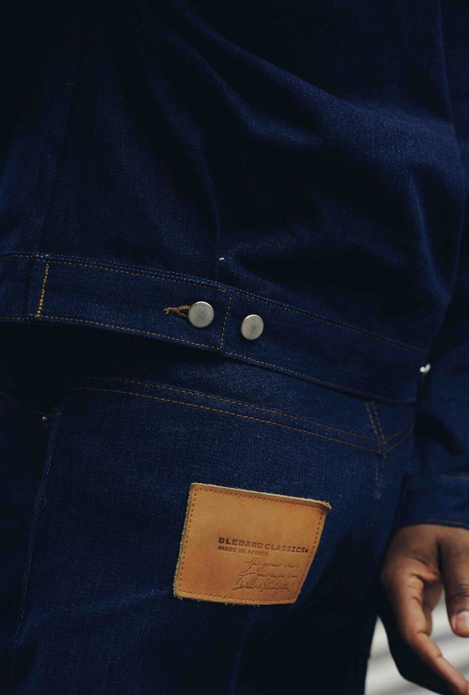 PANTALON EN JEAN BALLON BLEU